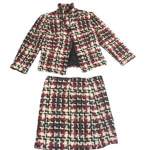 Never Used Set of Coat Size 6 and Skirt Size 4 David Meister